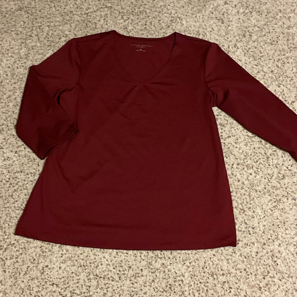 Susan Graver Liquid Knit V-neck Shirt Size Medium